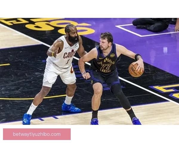 湖人复仇骑士夺赛季50胜 东契奇42+12迎里程碑 詹姆斯再创历史新纪录